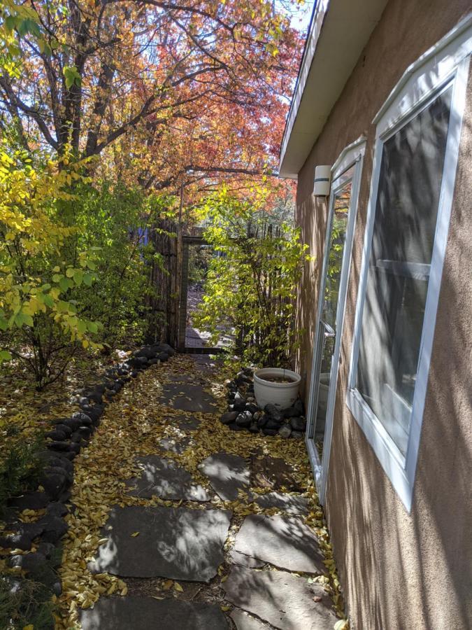 15 Minute Walk To Plaza * Santa Fe